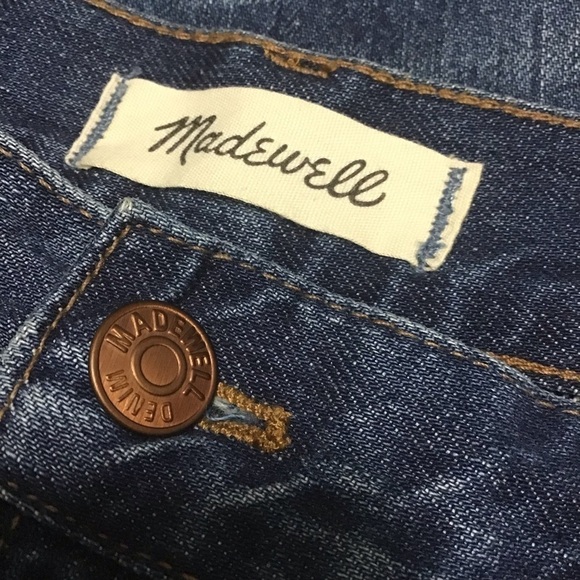 Madewell The Perfect Summer Jean: Destructed Edition Size 30. - Picture 10 of 14